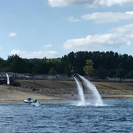 Lakeside Retreat In Setting Lathum