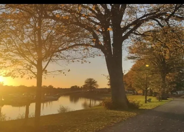 Horská chata Lakeside Retreat In Setting *